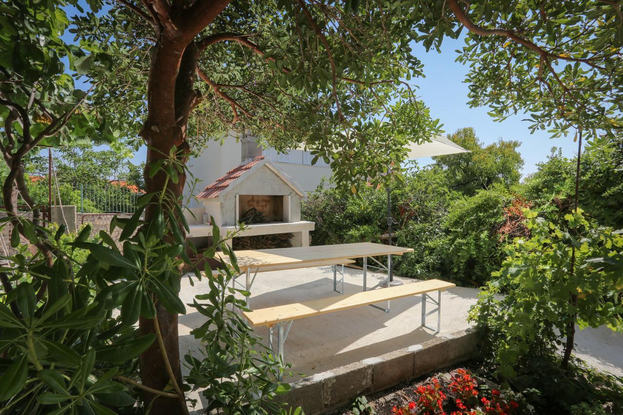 Apartment Vitaic Supetar Ngoại thất bức ảnh