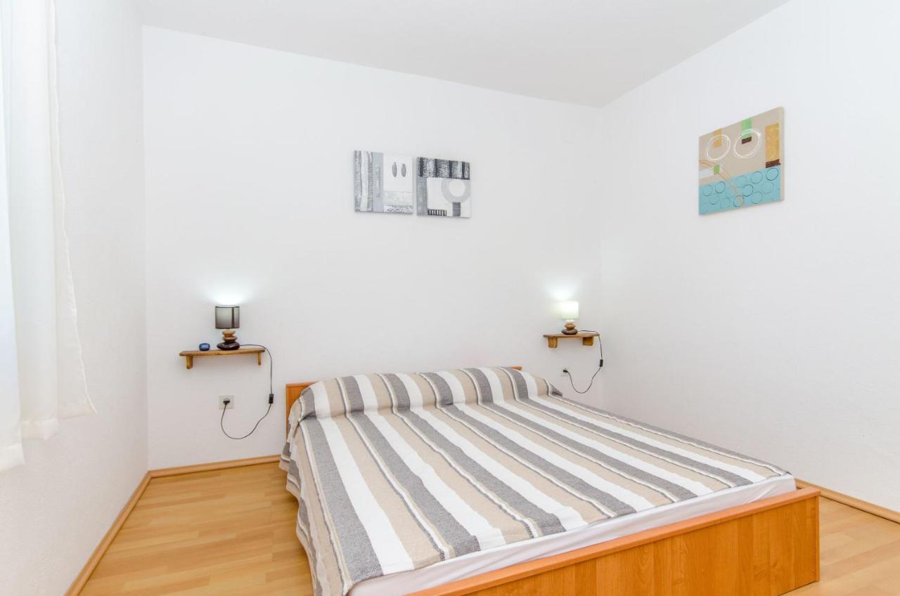 Apartment Vitaic Supetar Ngoại thất bức ảnh
