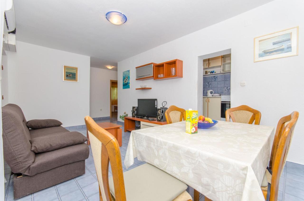 Apartment Vitaic Supetar Ngoại thất bức ảnh